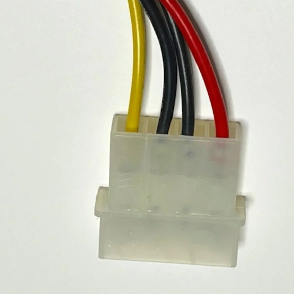 StarTech.com 6in 4 Pin Molex to SATA Power Cable Adapter